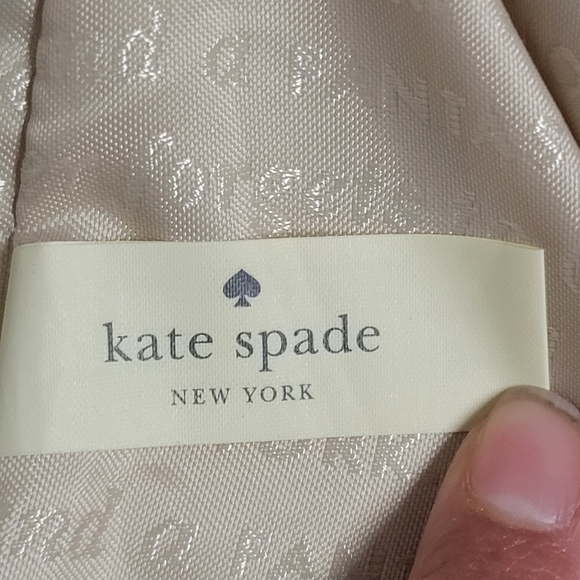 Kate Spade New York Daytripper Bon Bella Shopper Tote Bag. - Picture 7 of 16